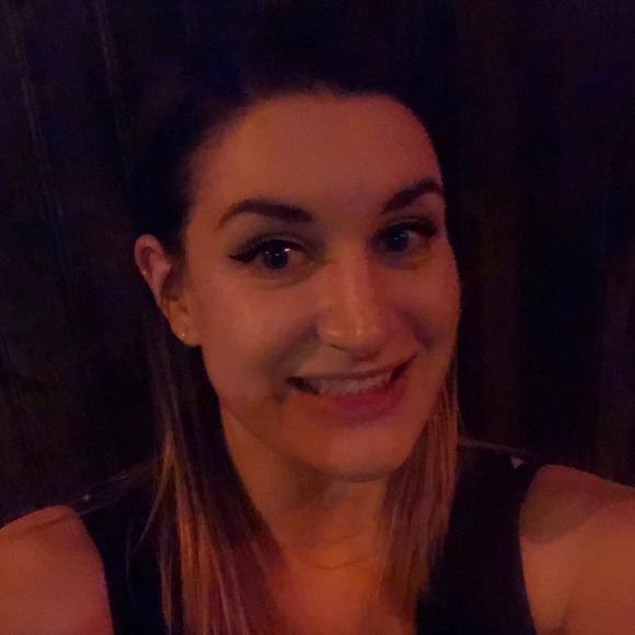 Meet your Posher, Kaitlinne - Picture 1 of 1